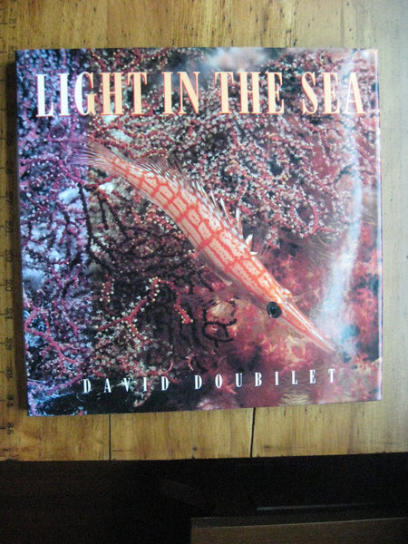 Light in the Sea David Doubilet - Wide World Maps & MORE!