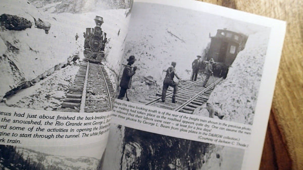 Cinders & Smoke: A Mile by Mile Guide for the Durango to Silverton Narrow Gauge Trip [Paperback] Doris B. Osterwald