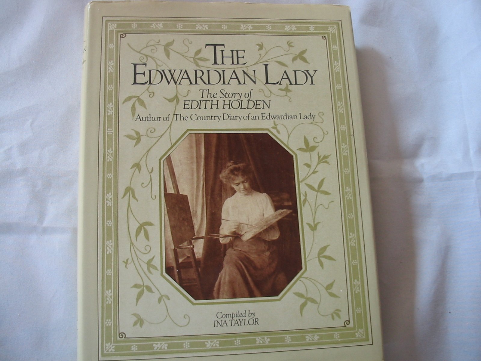 The top Country Diary Of An Edwardian Lady