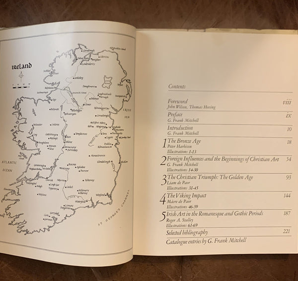 Treasures of Irish Art, 1500 B.C. to 1500 A.D. From the collections of the National Museum of Ireland, Royal Irish Academy, Trinity College, Dublin. [Hardcover] New York. The Metropolitan Museum of Art.