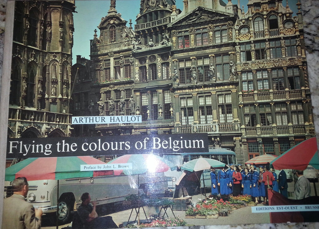 Flying the Colours of Belgium - Wide World Maps & MORE! - Book - Wide World Maps & MORE! - Wide World Maps & MORE!